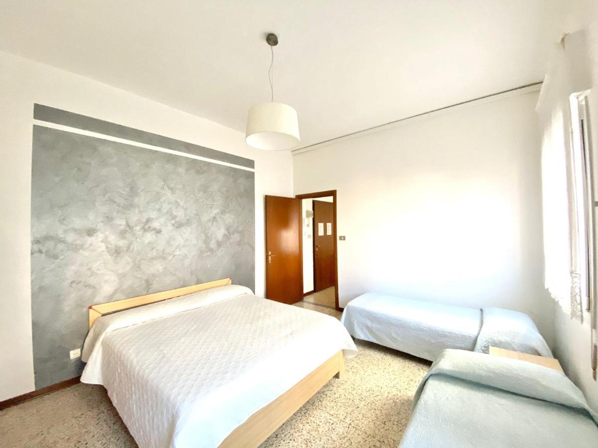 Euroresidence - Piazza Mazzini- 30 Mt Dal Mare - Immobil Relax Lido di Jesolo Luaran gambar