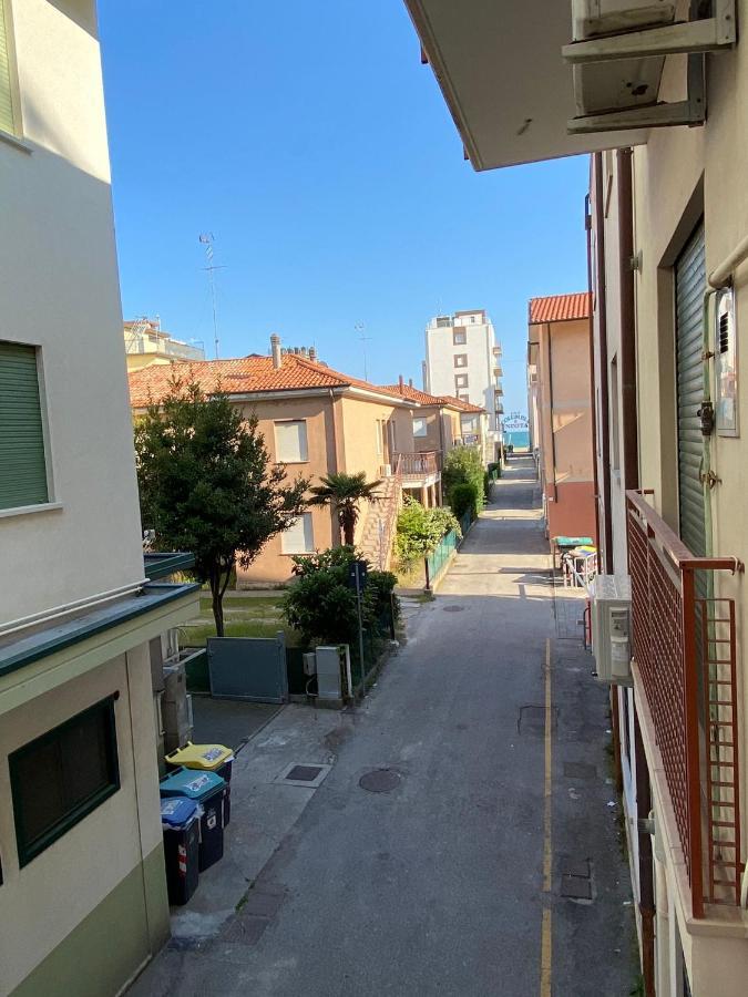 Euroresidence - Piazza Mazzini- 30 Mt Dal Mare - Immobil Relax Lido di Jesolo Luaran gambar