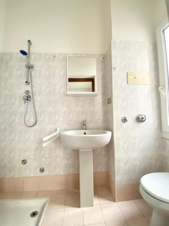 Euroresidence - Piazza Mazzini- 30 Mt Dal Mare - Immobil Relax Lido di Jesolo Luaran gambar